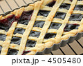 カシスとブルーベリーのタルト