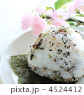 紫蘇とちりめんじゃこのおにぎり