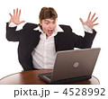 4528992