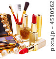 4530562