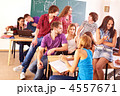 4557671