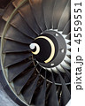 4559551