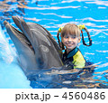 4560486