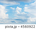 4560922