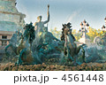 4561448