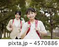 4570886