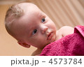 4573784