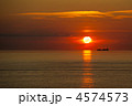 4574573