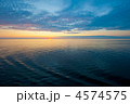 4574575