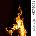 4575021