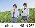 男女高校生のポートレート