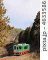 4633586