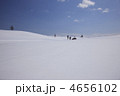 4656102