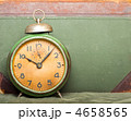 4658565