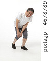 膝を痛めた中高年男性