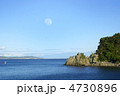 月と海