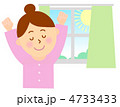 起床する女性