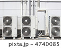 空調と分電盤と排気管