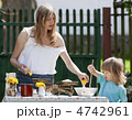 4742961