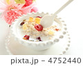 ミルクのオートミールとドライフルーツ
