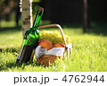 4762944