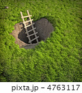 4763117
