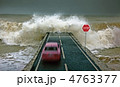 4763377