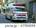 待機する救急車