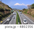 東名高速道路と富士山-6548
