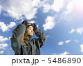 5486890