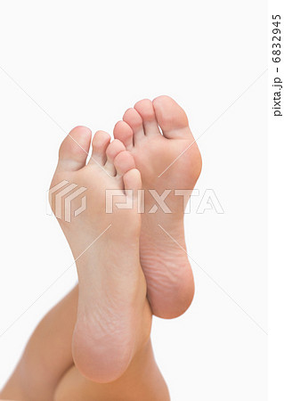 Womans feetの写真素材 6832945 PIXTA