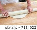 7184022