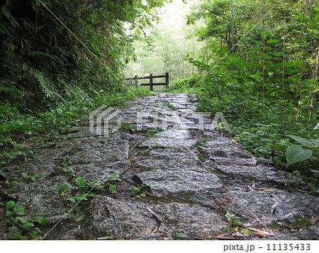 写真素材 中山道 石畳