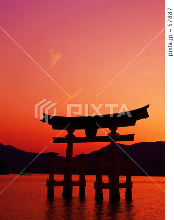 厳島神社の夕焼け 57887