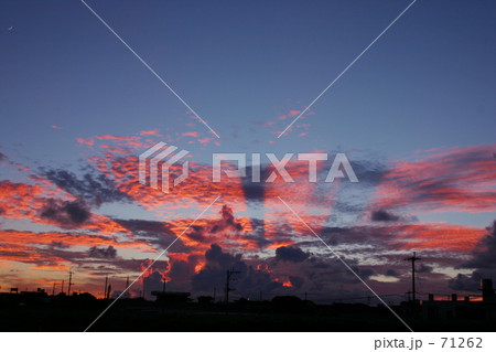 放射する陰 71262