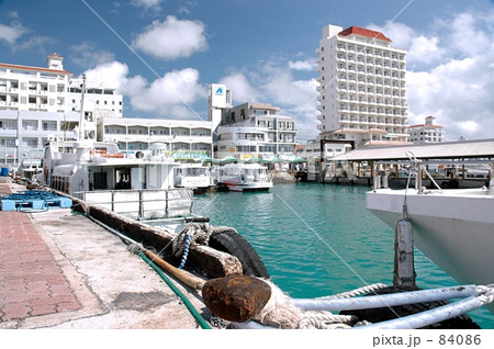 石垣島離島桟橋の海 84086