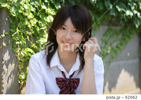 笑顔の女子高生 92062