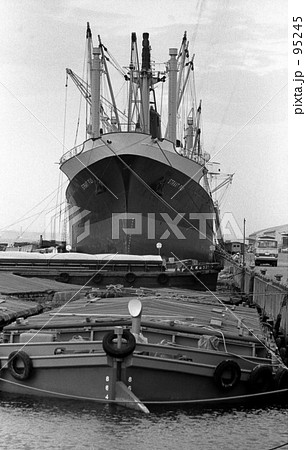 横浜・本牧埠頭 昭和45年 横浜・本牧埠頭 昭和45年 95245