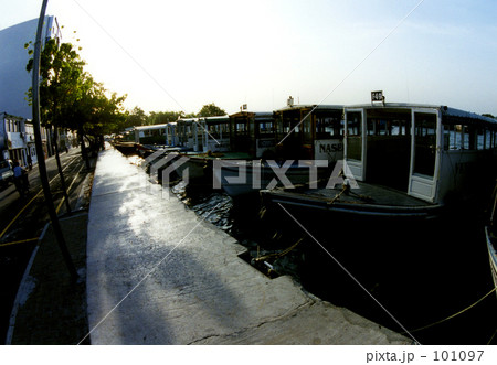 船着場のドーニ 船着場のドーニ 101097