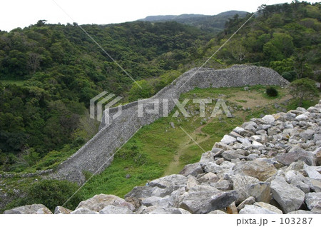 沖縄・今帰仁城跡 103287