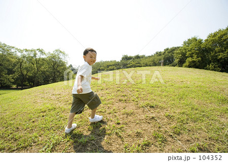 No title No title 104352