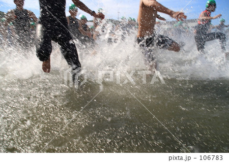 戦いのスタート ( トライアスロン) 106783