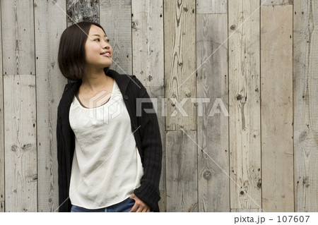 No title No title 107607