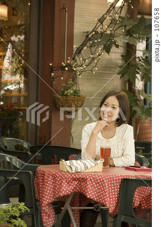 No title No title 107658