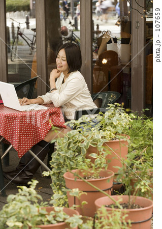 No title No title 107659