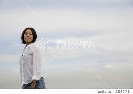 No title No title 108571