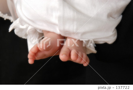 赤ちゃんの足 137722