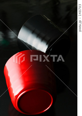 赤黒のコップ 148703