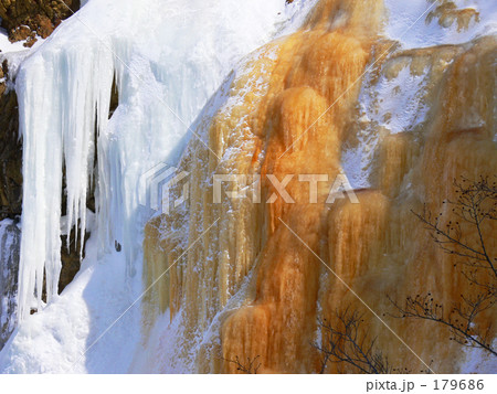 イエローフォール 179686