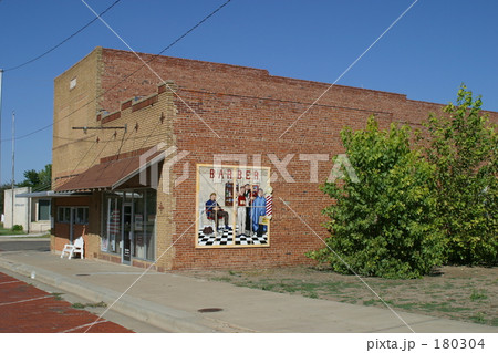 ノスタルジックな建物 180304